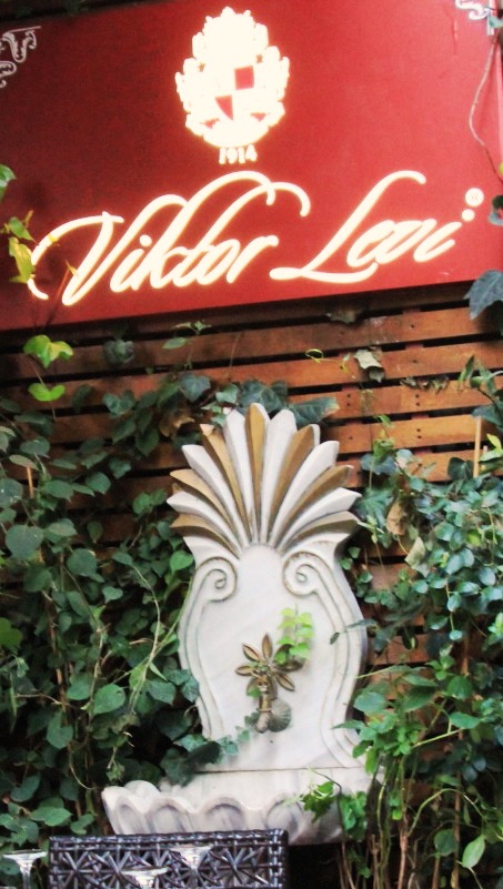 Viktor Levi Sarap Evi - Bar in Moda, Istanbul