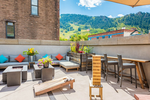 Aspen Kitchen, Outside Dining