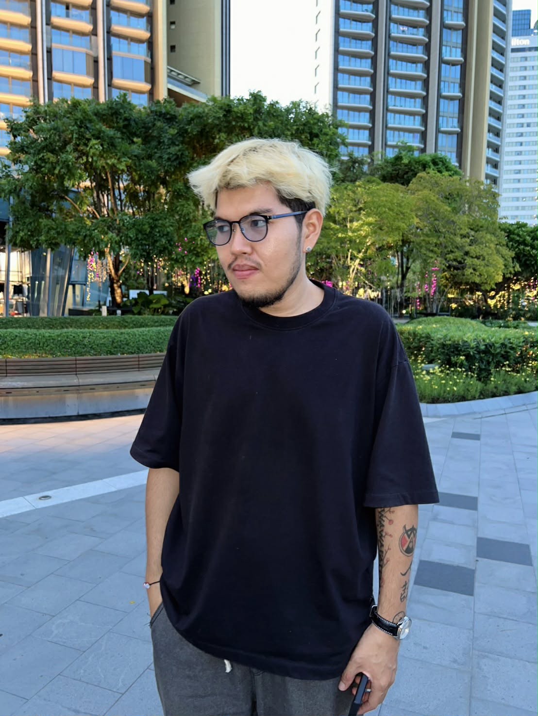 Host Wadafuzk3.jpg