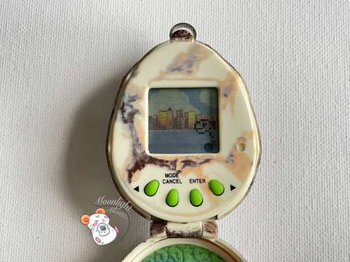 MGA VR Creatures Godzilla Tamagotchi Virtual Pet Toy 1998