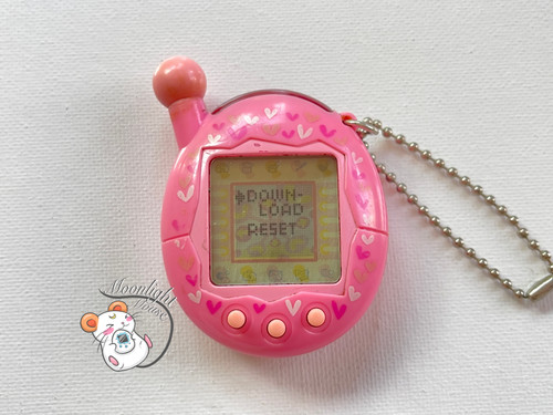 Tamagotchi Connection v4 English Pink Hearts 2007 | Moonlight Mouse