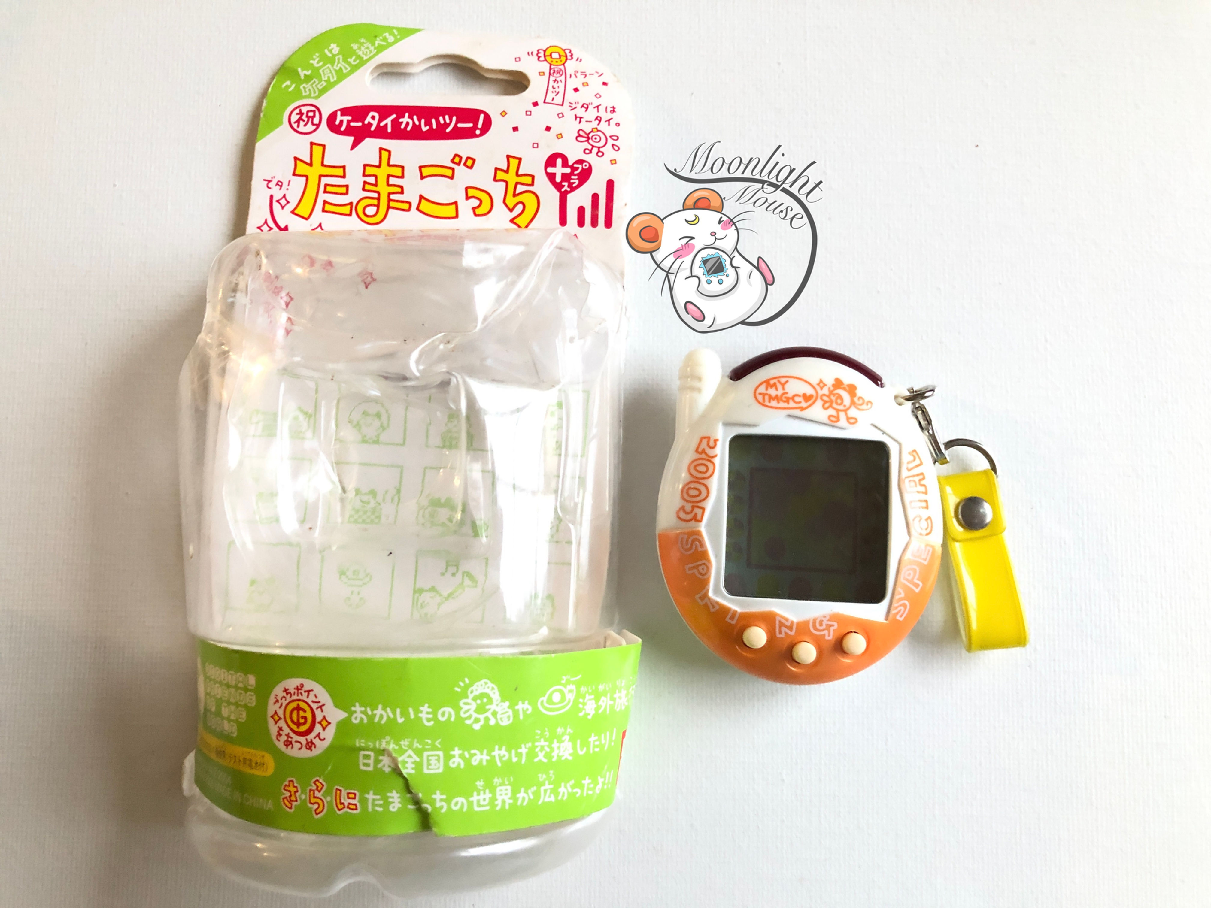 Tamagotchi Keitai Akai White Ciao TMGC Bandai Japan 2004