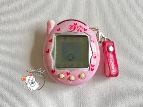 Tamagotchi Connection v3 Keitai Akai Pink Hearts Bandai Japan 2004