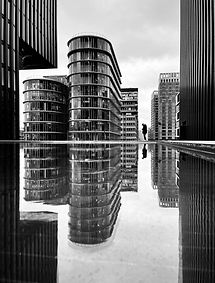 Kopie von Page 64_In Between_Düsseldorf Germany_300dpi.jpg