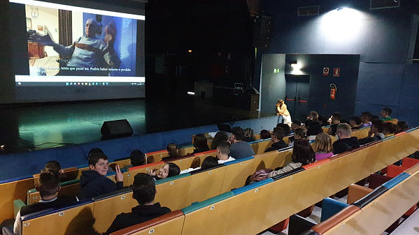 CHARLA CON ALUNADO ERASMUS (1).jpeg
