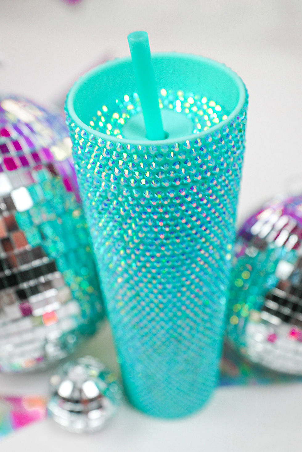 Thumbnail: Full Rhinestone Straw Cup
