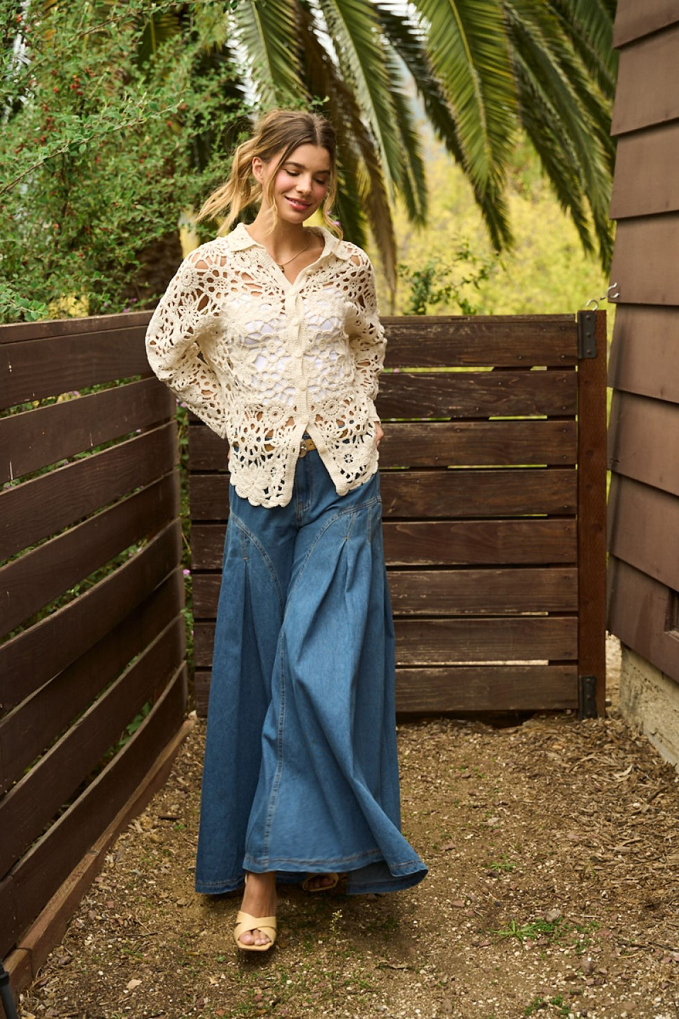 Thumbnail: Wide-Leg Jeans