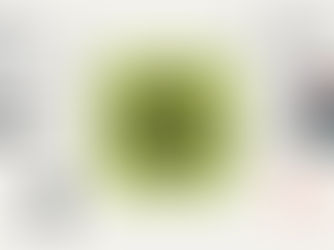 Logotipo verde da Granola AI no centro, cercado por ícones de ferramentas de tecnologia como OpenAI, GitHub, Vercel e Figma, ilustrando integrações de software na era da inteligência artificial.