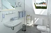 Zimmer+34+-Bad+1-1920w.webp