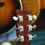 Thumbnail: Guitar acoustic Morris FD18 tem vuông từ năm 1971 .