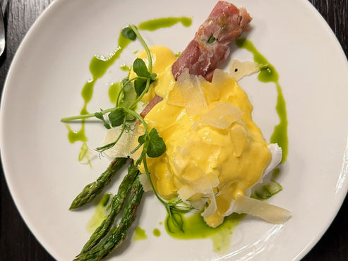 Asparagus, poached egg,serrano ham