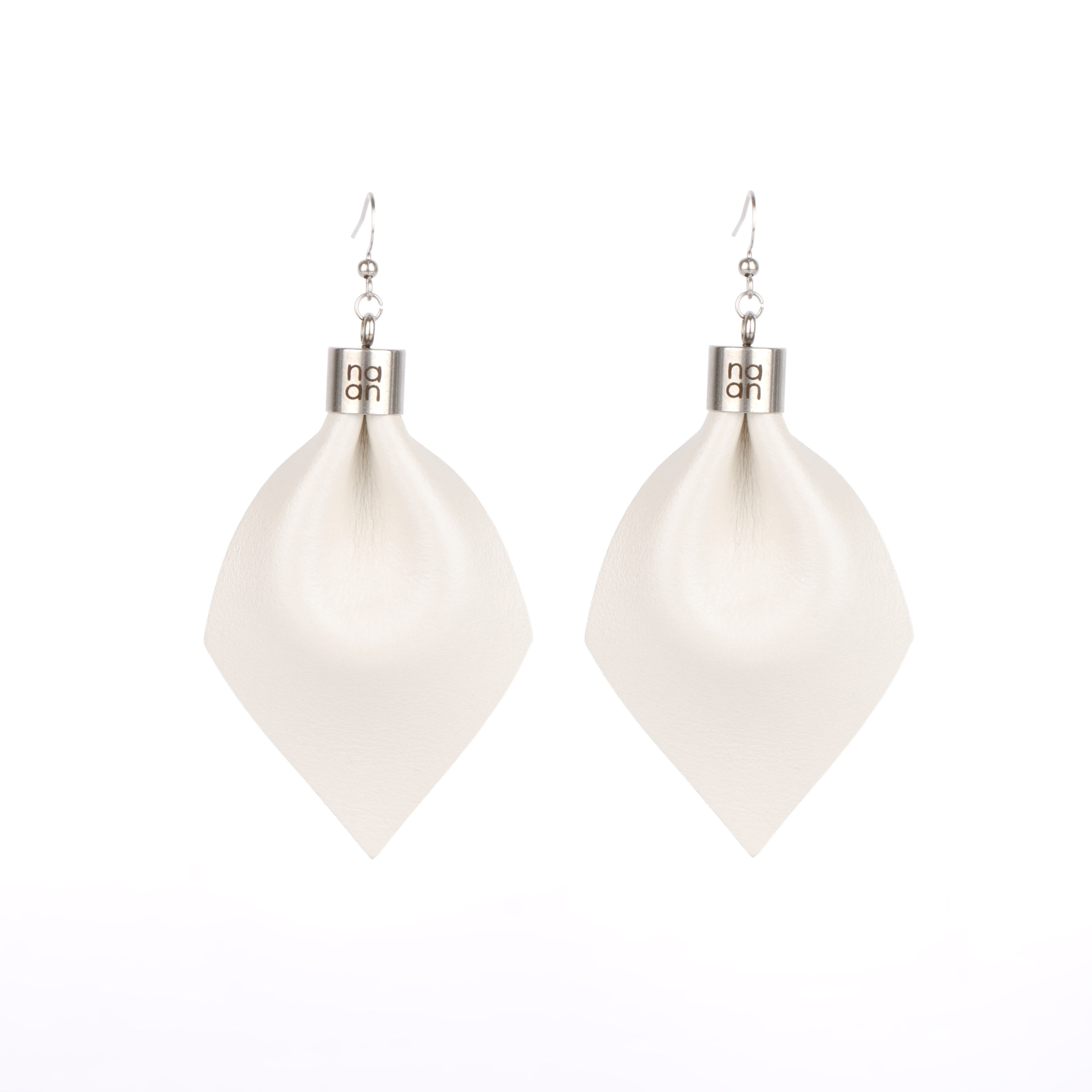 PLUME Basic Earrings β White Silk
