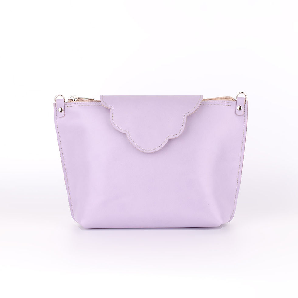 Elegant leather shoulder bag with cloud-like silhouette