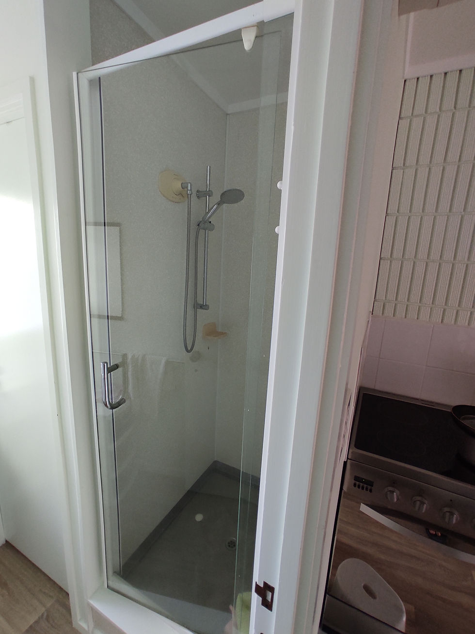 Toilet & Shower