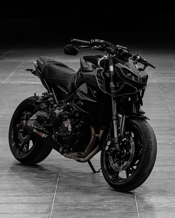 Brutal Yamaha MT09 dark wallpaper.jpg