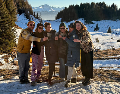 Winterhütte_Team_Skihütte_feldis_2026.jpg