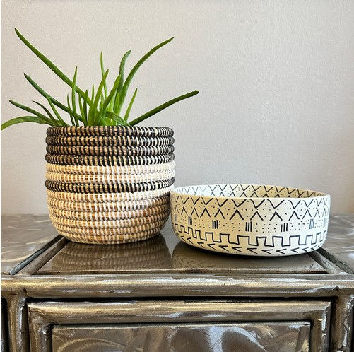 Thumbnail: Natural Stone Decorative Bowl - 8"