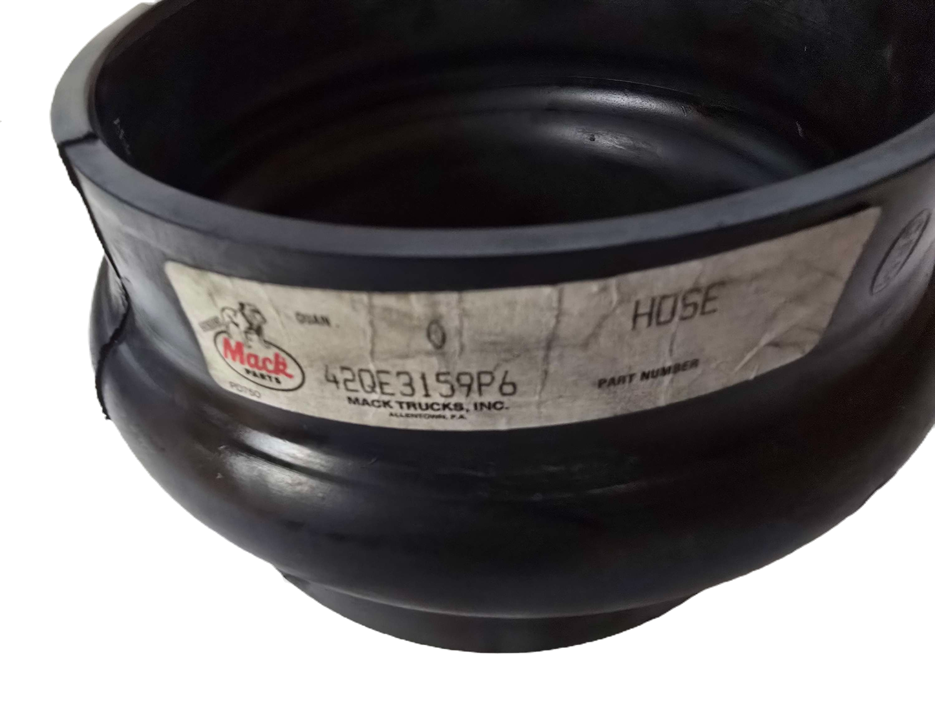 42QE3159P6 Genuine Mack Bulldog Hump Hose View