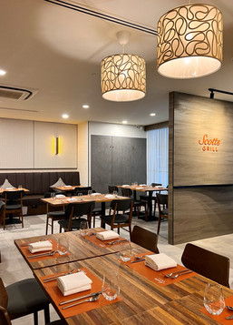 Scotts Grill interior space