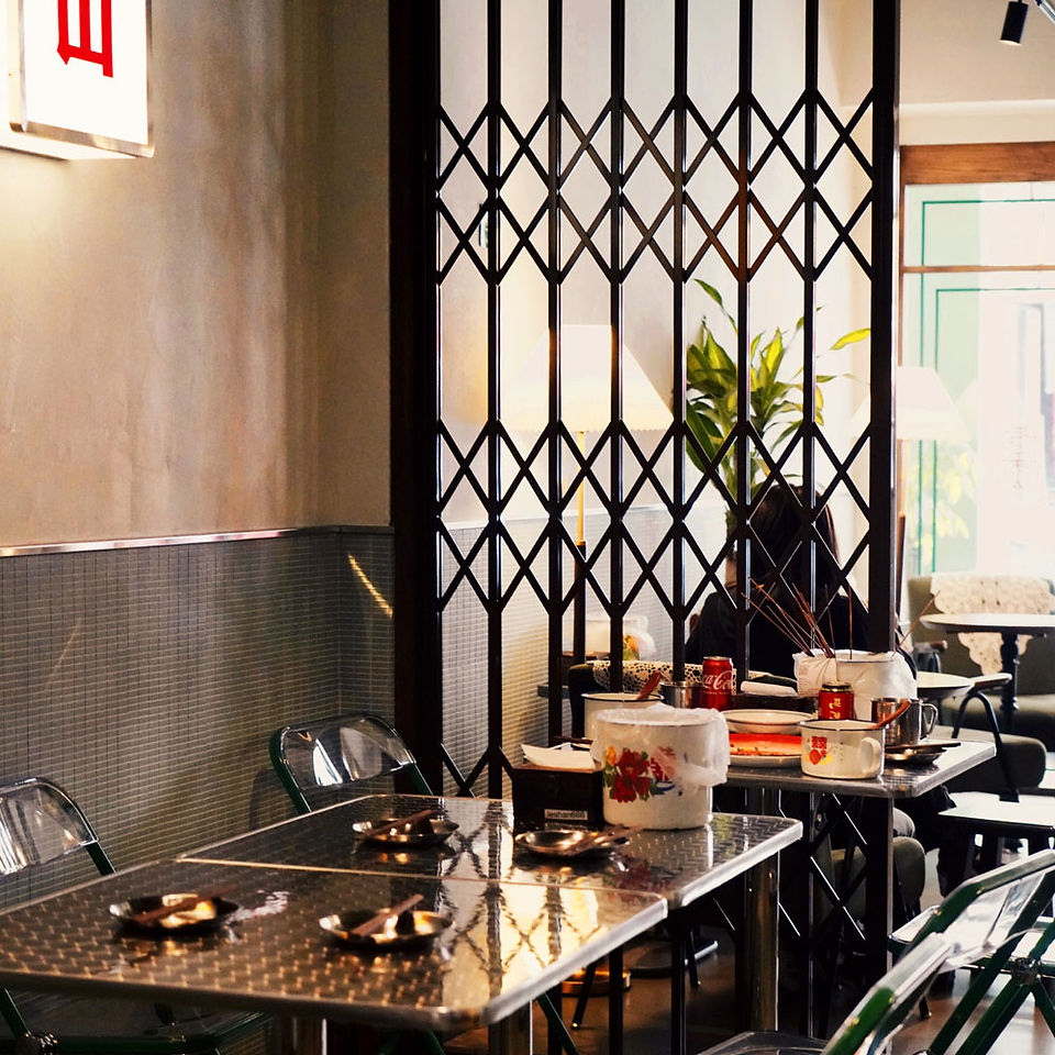 The Captivating Charm of Vintage in Modern Interiors