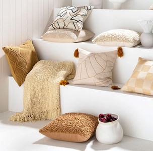 textiles, cushions and blankets