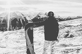 kevin-snowboard_mountain_alberta