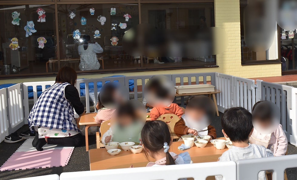 ピクニック気分の給食タイム🍙☀️《福岡県飯塚市川津 飯塚川津ママー保育園 365日開園》