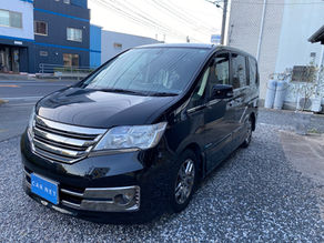 セレナライダーヘッドランプ交換