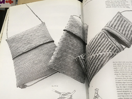 THE MAKER'S HAND / A close look at textile structures | abeille-books