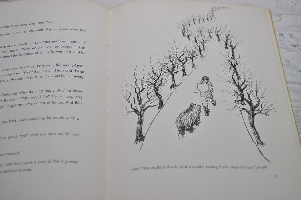 サムネイル： The bear and the people,熊とにんげん,ライナー・チムニク,Reiner Zimnik,古書,古本,千葉,佐倉,京成佐倉,アベイユブックス