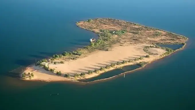 Expedição de Remo na Ilha do Canela