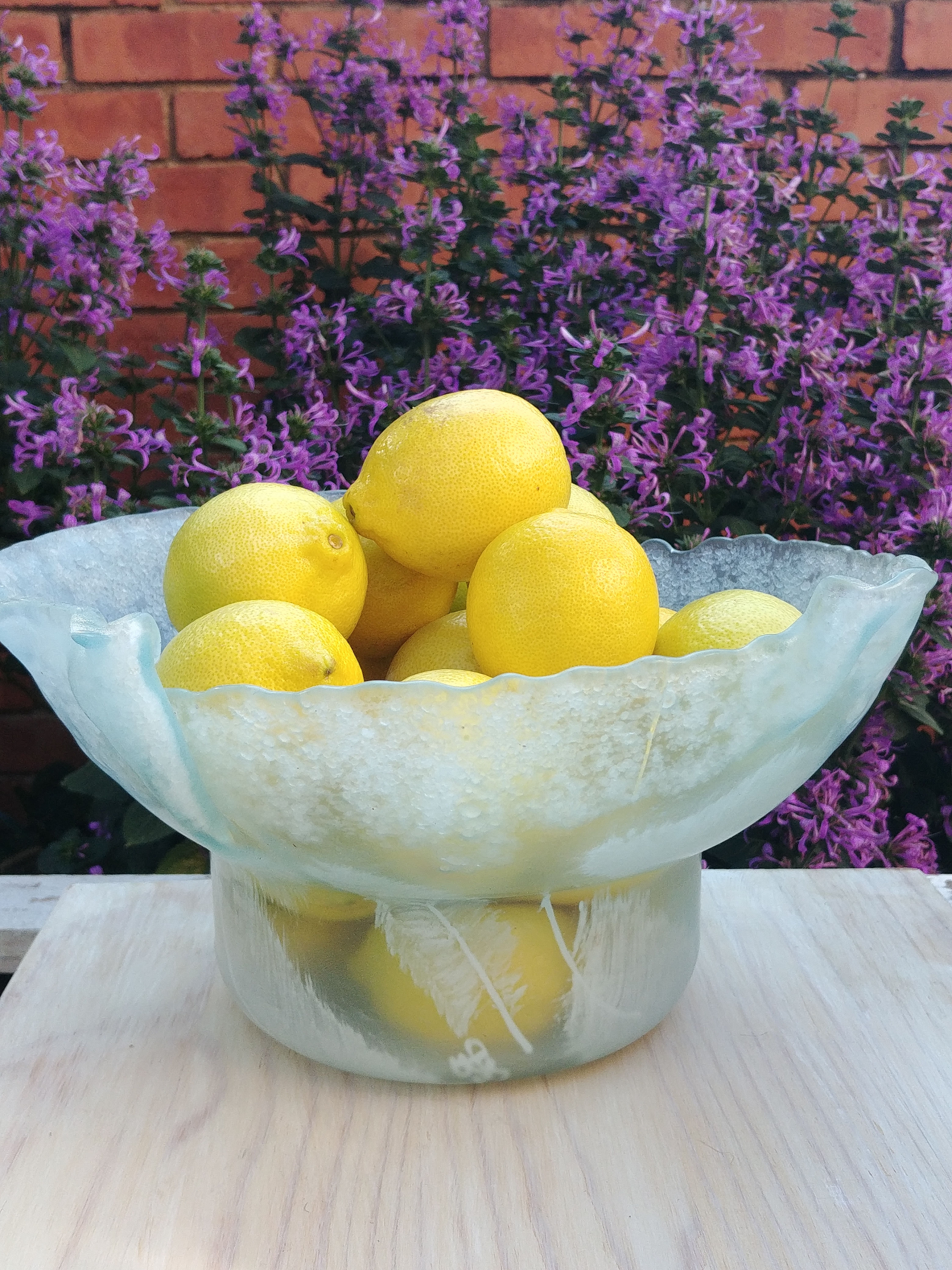 White Feather Deep Bowl (L)