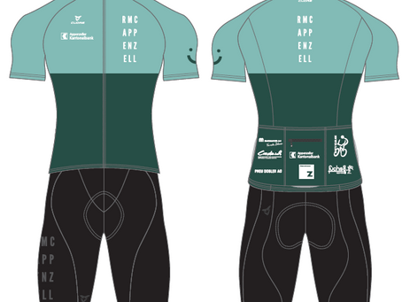 ZWEITE & LETZTE ANPROBE CLUBBEKLEIDUNG