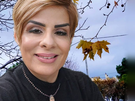 ΤΙ ΚΟΙΤΑΣ ΥΠΟΚΡΙΣΙΑ...