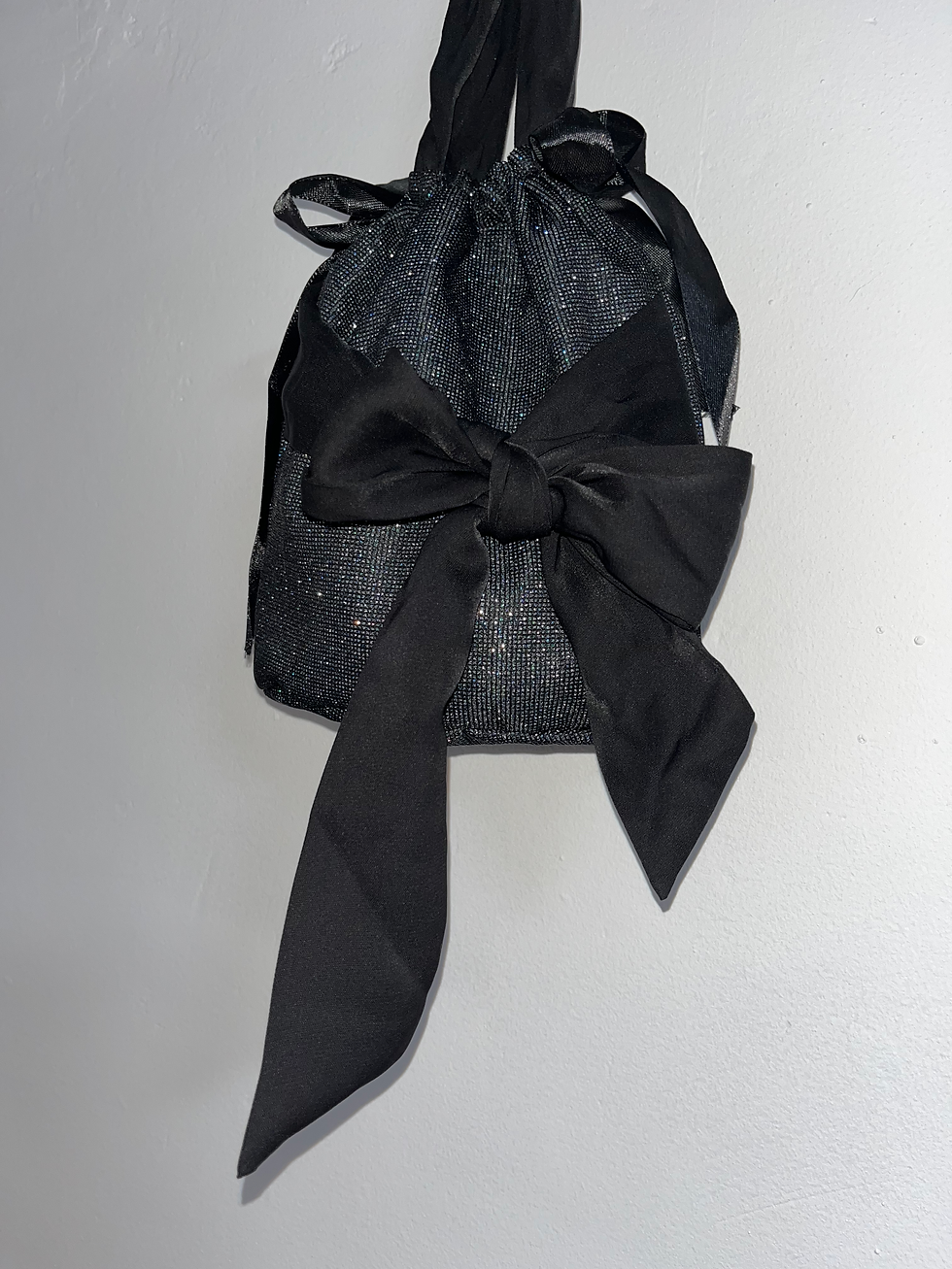Thumbnail: Glitter bow bucket bag