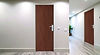Bloc-porte Fichet Foxeo+ XP dans un couloir d'immeuble