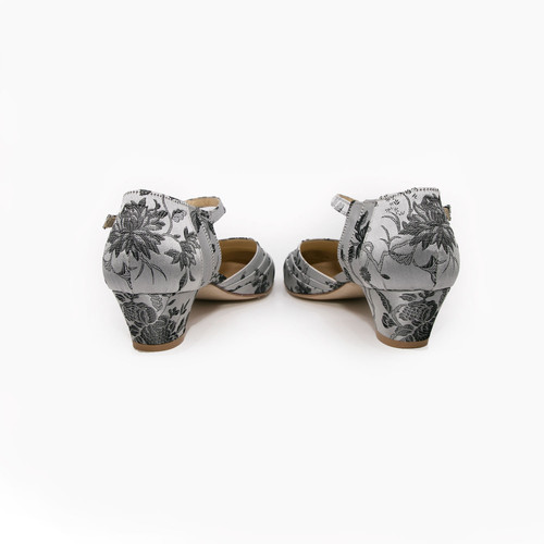 Balboa Zin GENIE(C)  - Grey embroidered Silk thumbnail 8