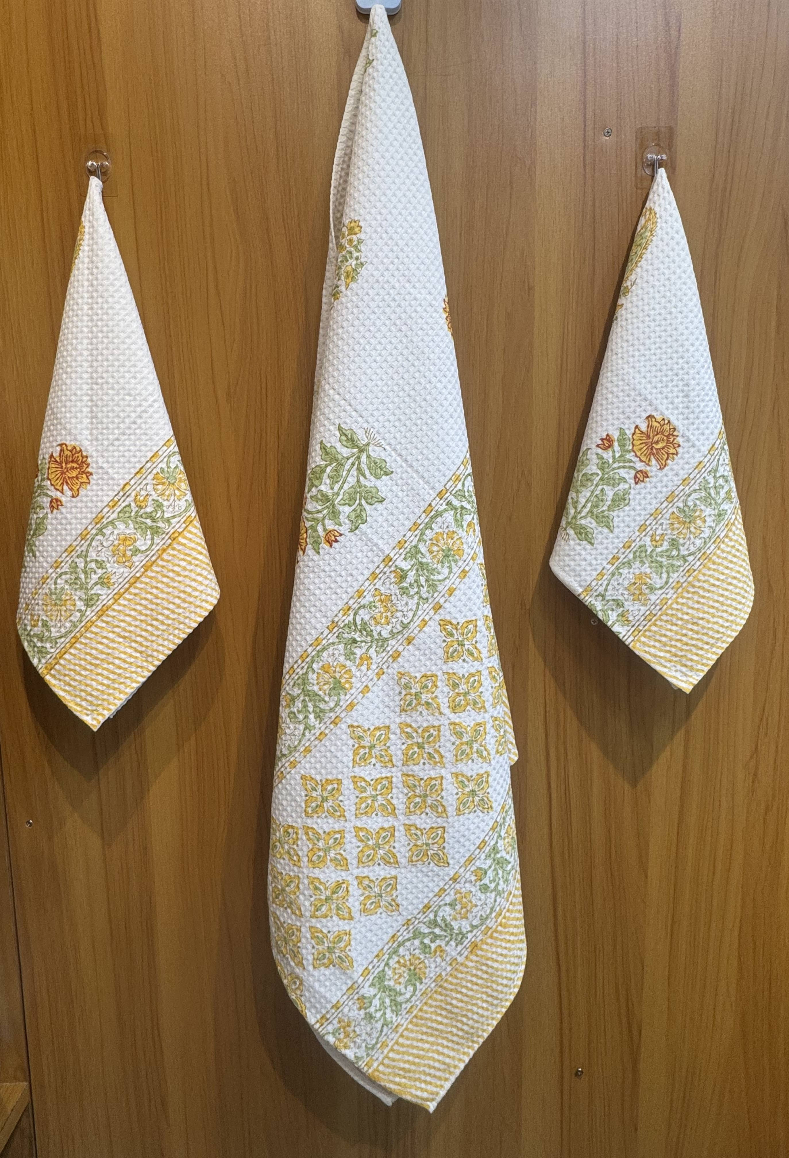 Handblock waffle Towel set (1 Towel+ 2 Napkin/Hand Towel)