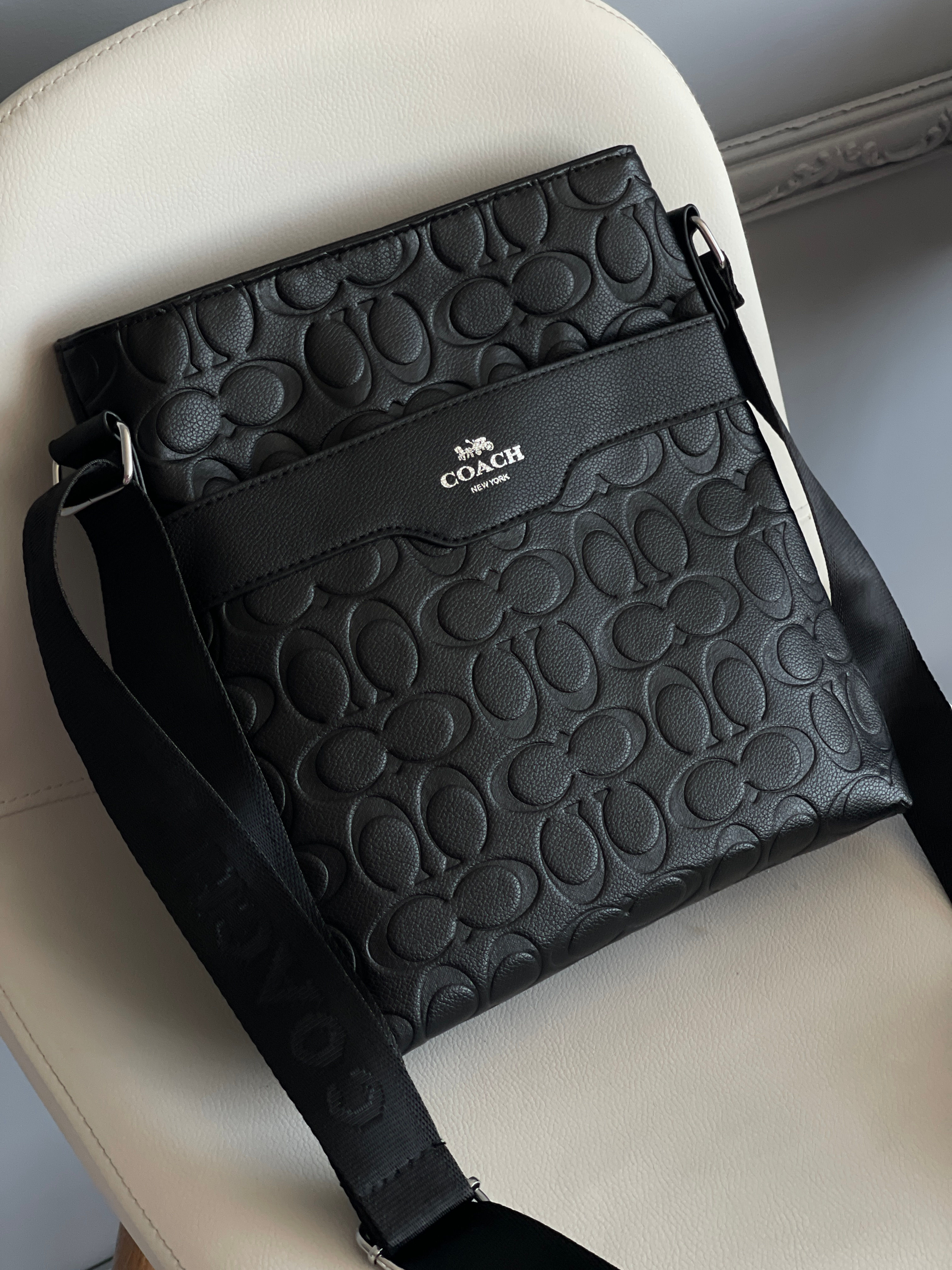 Сумка чоловіча Coach месенджер через плече стегана