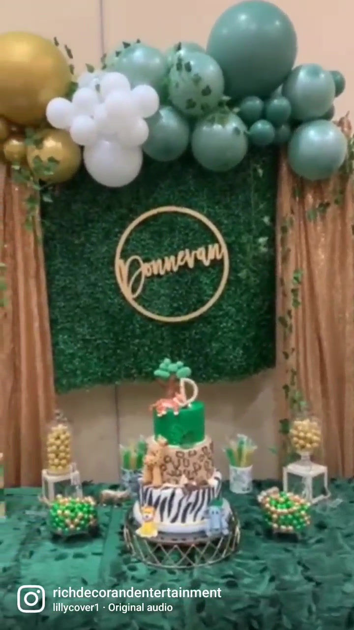 Thumbnail: Ultimate Safari Baby Shower Package