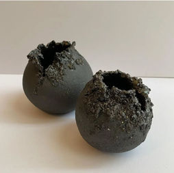 textured, torn, stoneware, moonjar, black clay, pottery, ceramics