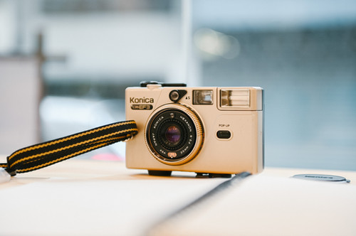 ゴールド konica c35 EF3 コニカ フィルムカメラ 試写済 Konica C35