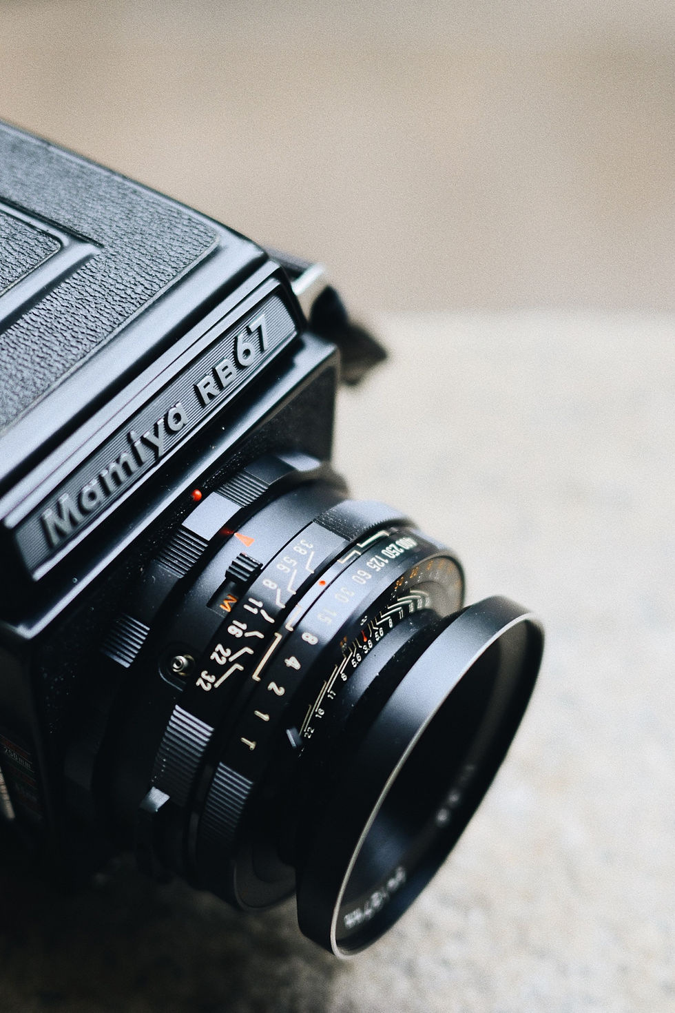 RB67 Pro + 127mm F3.8 with filter & hood | YatGyun 一捲