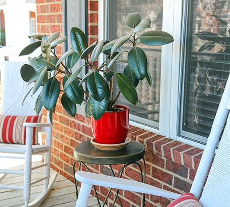 Two Reasons You Should Sell Your House