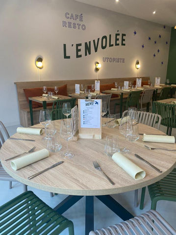 Table l'envolée