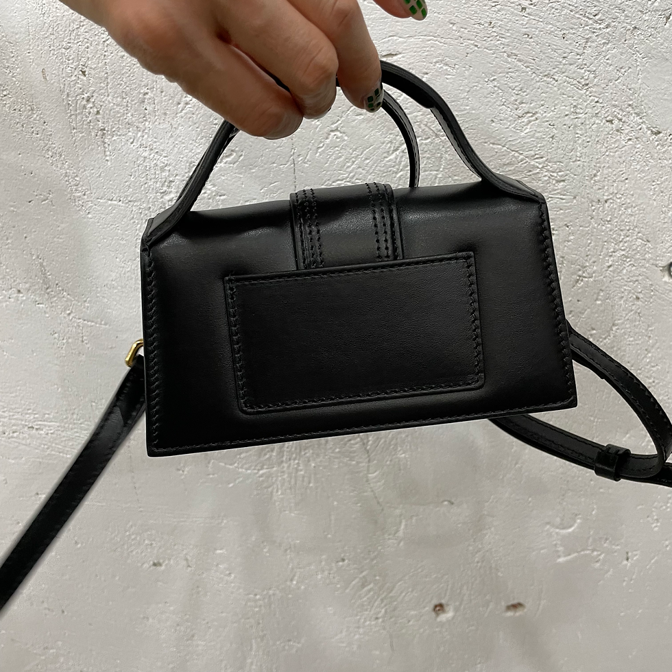 サムネイル： JACQUEMUS