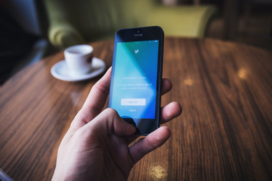what is a twitter chat