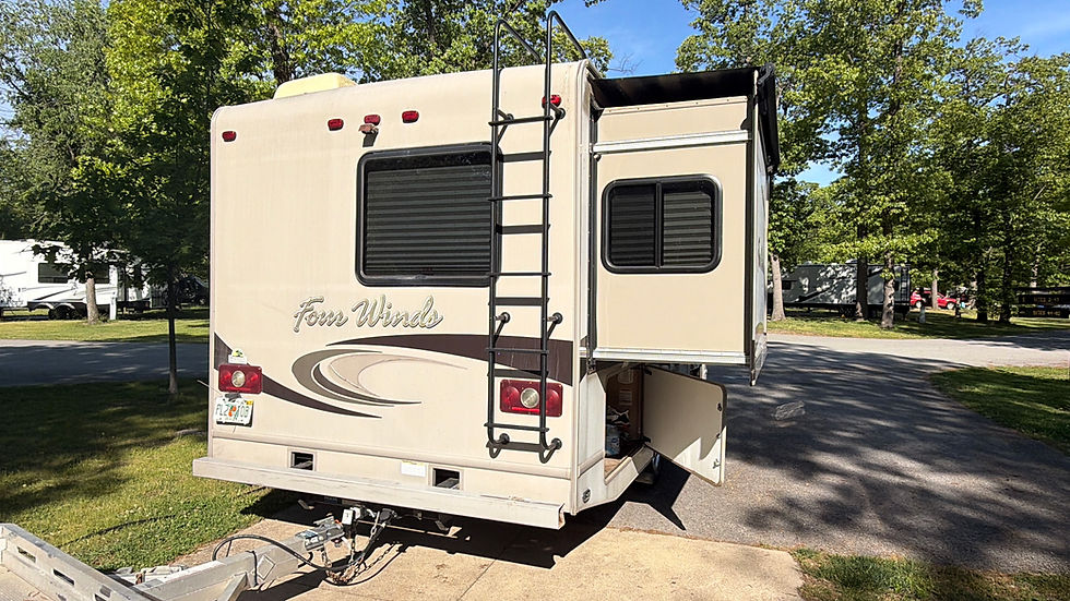 Thumbnail: 2015 THOR MOTOR COACH FOUR WINDS SERIES M-26A E350-V10 VALUES  