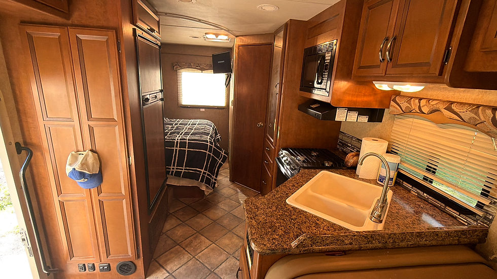 Thumbnail: 2015 THOR MOTOR COACH FOUR WINDS SERIES M-26A E350-V10 VALUES  