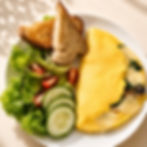 THREE-EGG SPINACH MUSHROOM OMELETTE